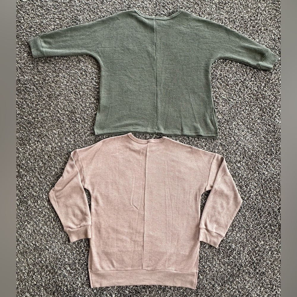 Elegant Waffle Knit Sweater Set - Olive and Blush/beige size small (lot of 2) - Picture 8 of 8